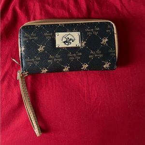 Woman wallets brown